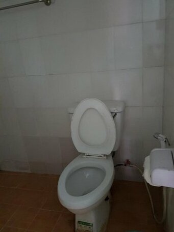 Holiday Inn - Burmese Only - Photo2