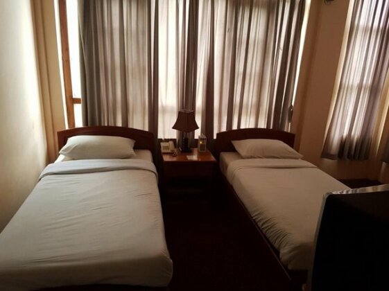 Hotel Hnin Si Khine - Burmese Only - Photo5