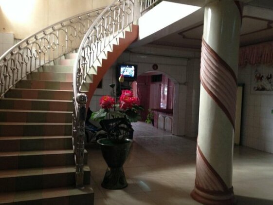 Hotel Queen Pyin U Lwin - Photo4
