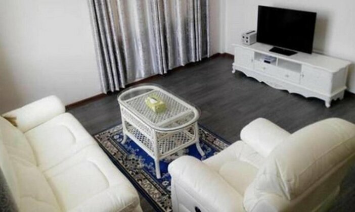 Tiger Hotel & Golden Lion Restaurant - Photo3