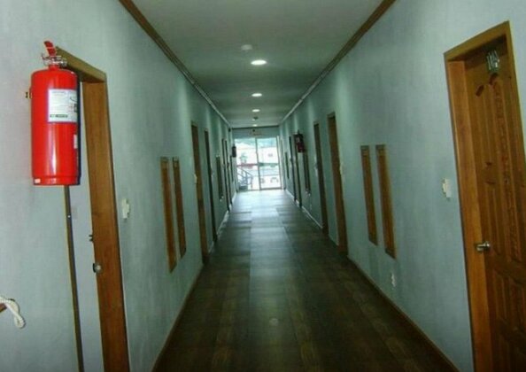 Golden Cherry Hotel - Photo2