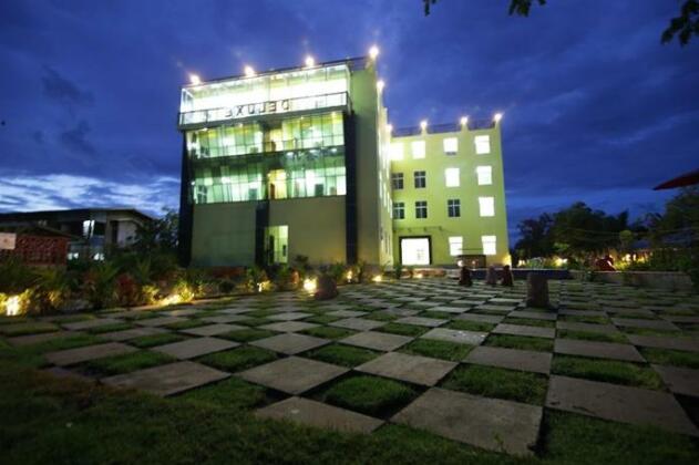 Deluxe Hotel Taunggyi - Photo2