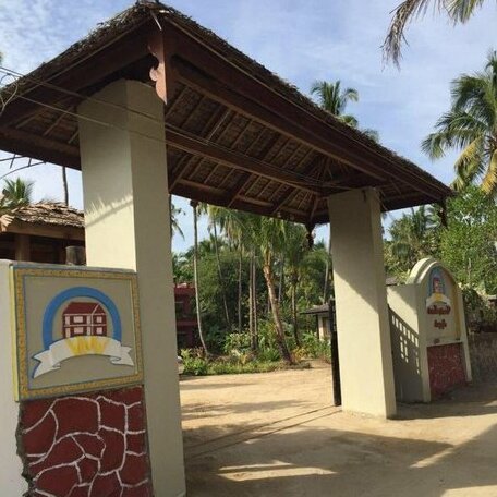 Famous Hotel Ngapali - Photo2