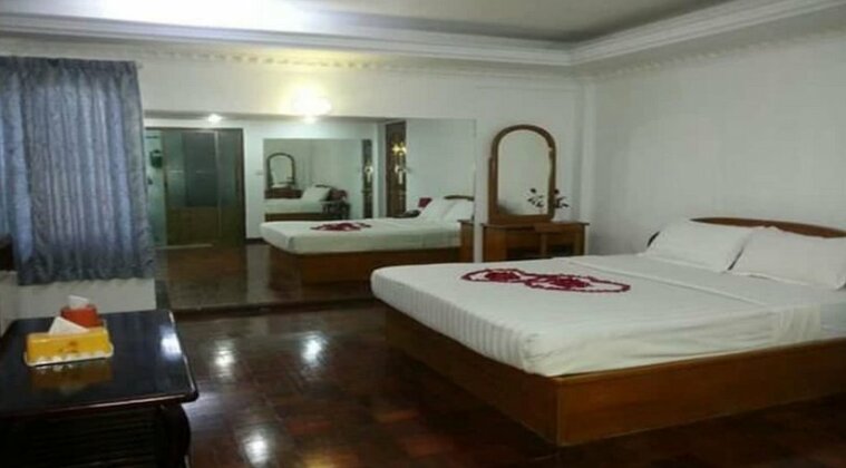 Airport Inn Yangon - Photo4