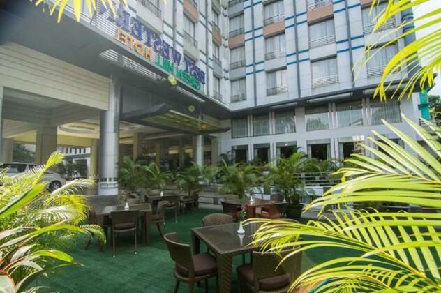 BEST WESTERN Green Hill Hotel - Photo2