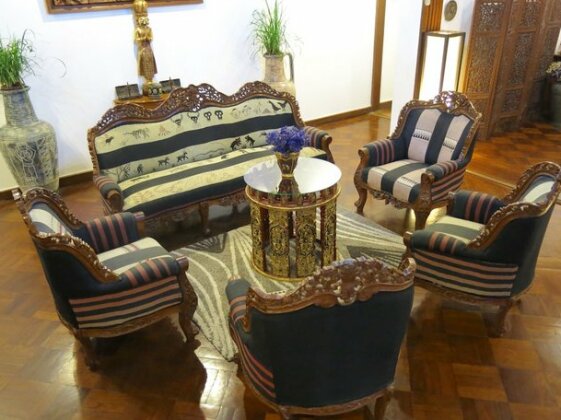 Classique Inn - Photo2