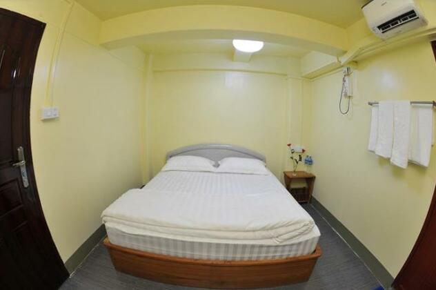 Cozy Guesthouse Yangon - Photo5