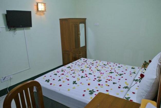 Daw Htay Hotel - Photo4
