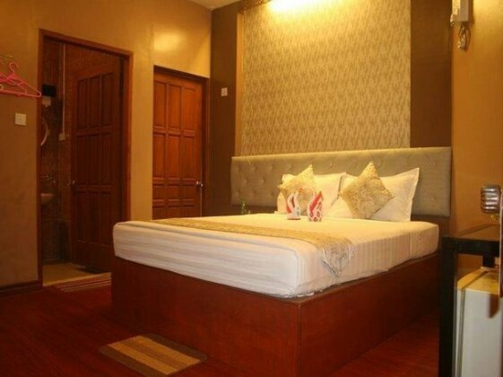 Golden Valley Inn - Photo3