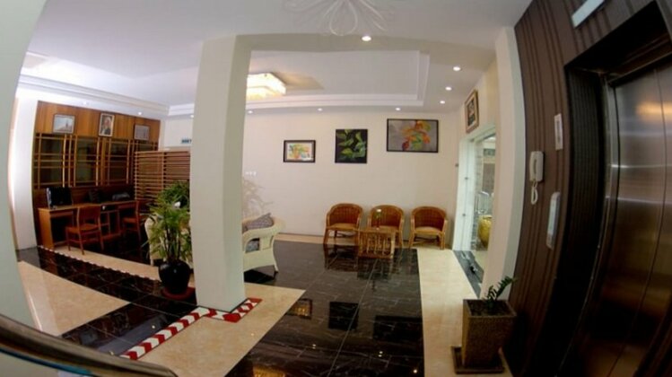 Holiday Hotel Yangon - Photo4