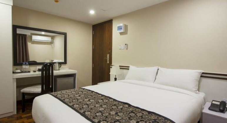 Hotel Esta - Photo2