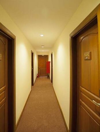 Royal Golden 9 Miles Hotel - Photo3