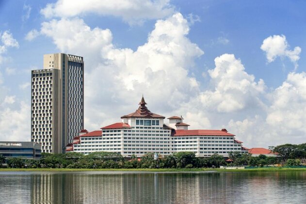 Sedona Hotel Inya Wing - Photo4