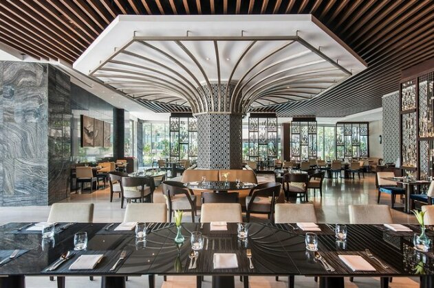 Sedona Hotel Inya Wing - Photo5