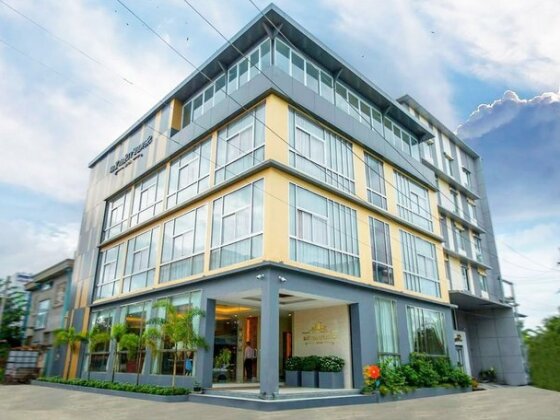 Shwe Pyi San Yar Hotel