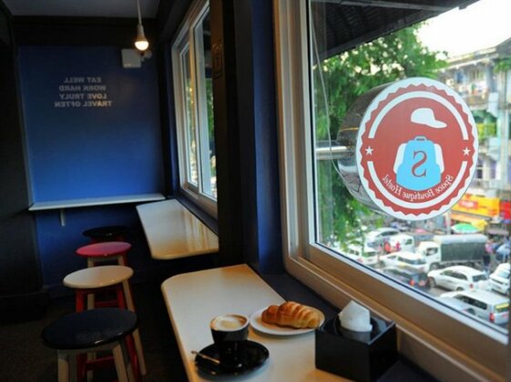 Space Boutique Hostel - Photo3