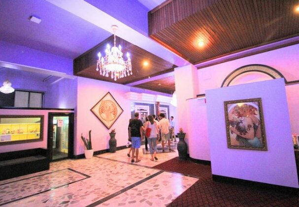 Yangon International Hotel - Photo2