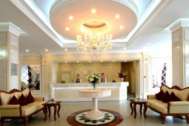 Bayangol Hotel - Photo2