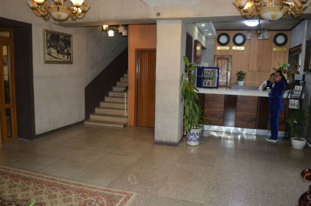 Land Hotel - Photo3