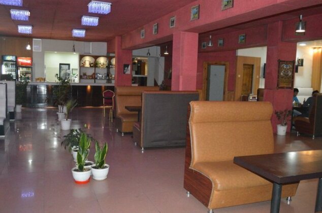 Land Hotel - Photo4