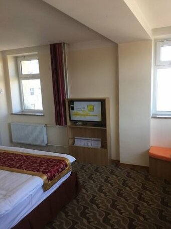 Ochir Titem Hotel - Photo3