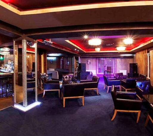 The Corporate Hotel - Photo2