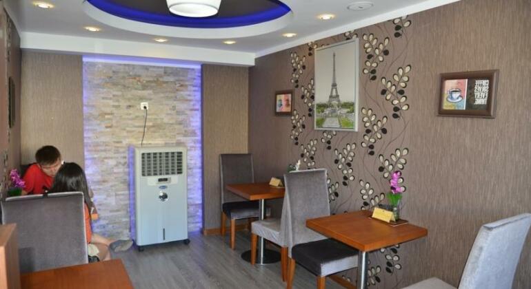 Zaluuchuud Hotel Ulaanbaatar - Photo4