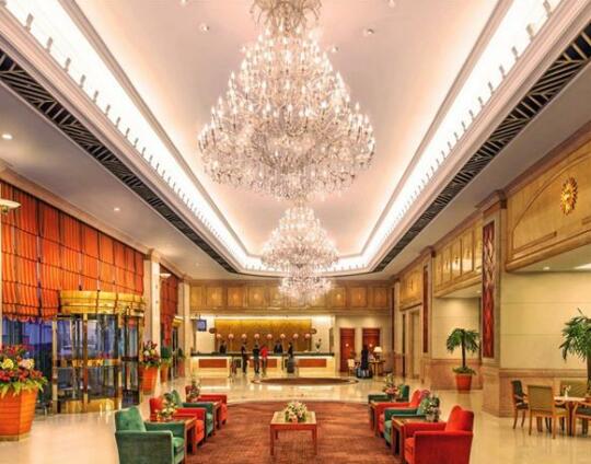Golden Crown China Hotel - Photo3