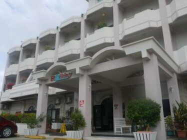 Holiday Saipan Hotel