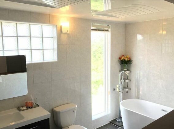 The Summit Condominium & Hotel - Photo4