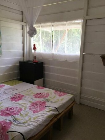 La Colline Bed & Table - Photo4