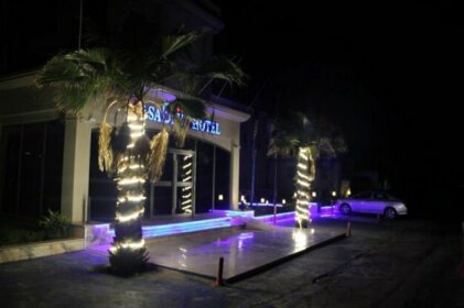 Casablu Hotel