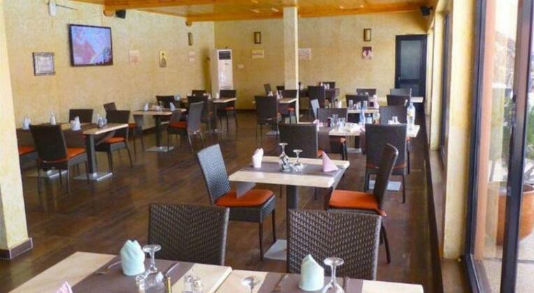 Hotel IMAN - Photo5