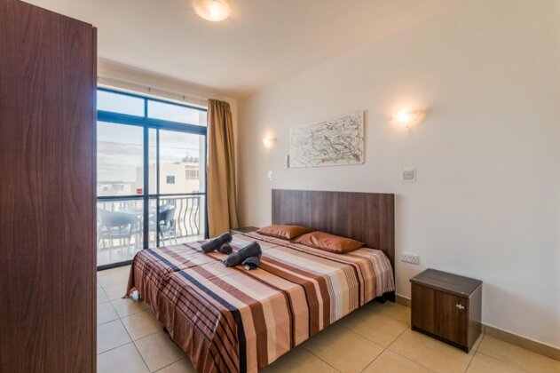 GetawaysMalta - Seashells 2-bedroom Apartment in Bugibba - Photo5