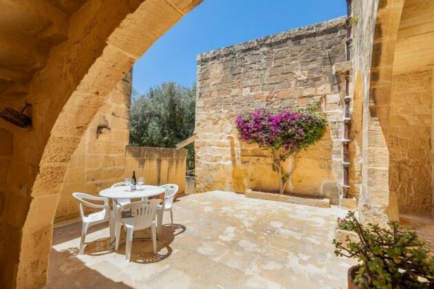Razzett Ghasri - 5 houses with Shared Pool & Views - Photo2