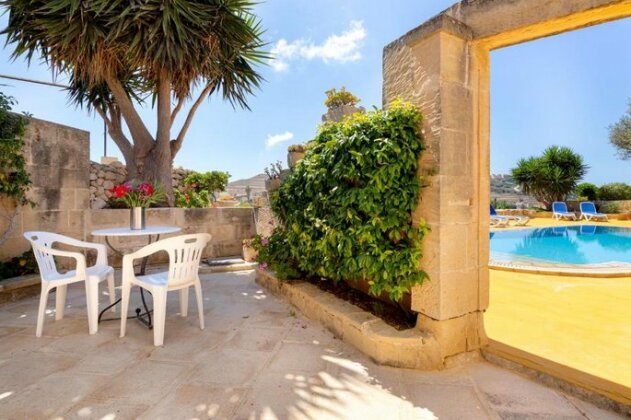 Razzett Ghasri - 5 houses with Shared Pool & Views - Photo5