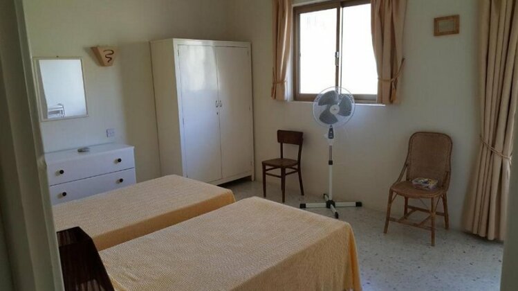 Carries Apartments - Photo2
