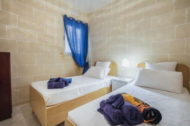 Salini Court - Photo5