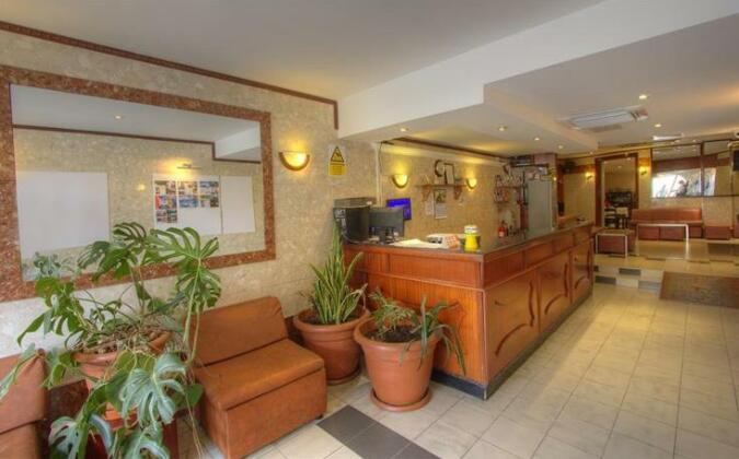 Cerviola Hotel - Photo4