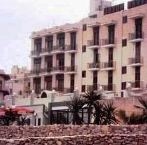 Etvan Hotel