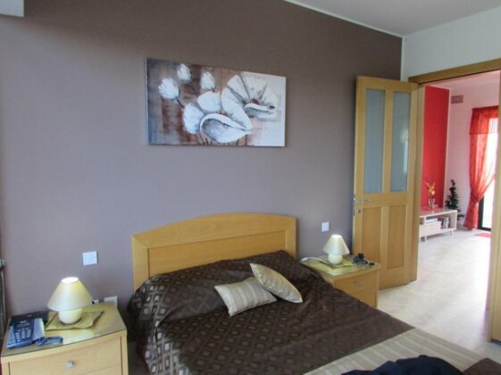Panoramic Penthouse with sea & country views - Photo2