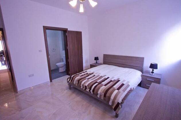 Topaz Marsaskala - Photo4