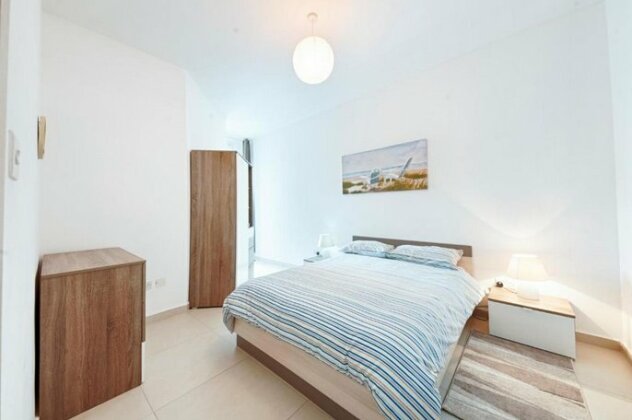 Bright 2 Bedroom Apartment - Free Wifi - Photo4