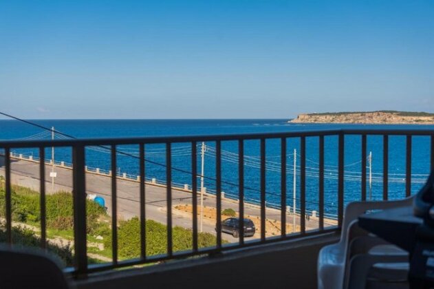 Mellieha Bay - Lovely 2 Bedroom Apartment Minutes from the Beach