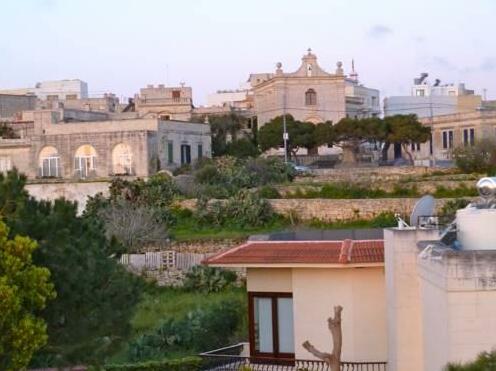 Selmunett - Malta Homestay