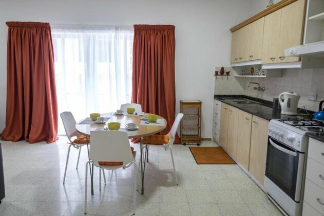 Comfy flat in the heart of Qawra - Photo4