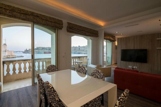 Grand Harbour Apartment - Photo5