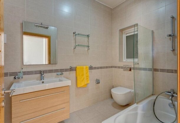 Apartment with Pool Sliema - Photo3