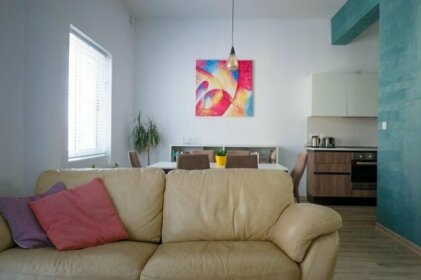 Bright and cosy flat in Sliema 2min from the sea