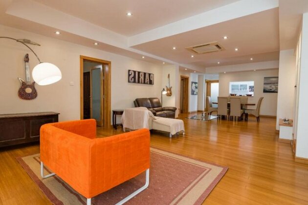 Central High End - 3 Bedroom Apartment - Sleeps 8 - Photo2